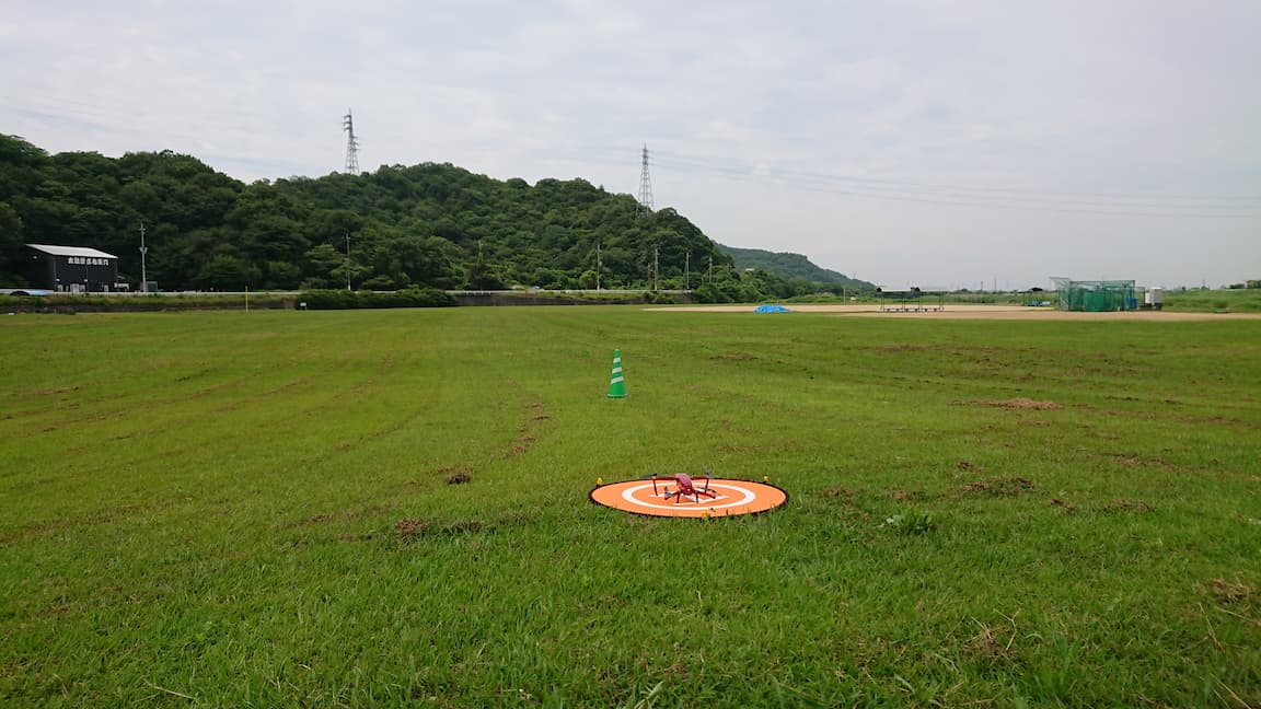 市川河川敷