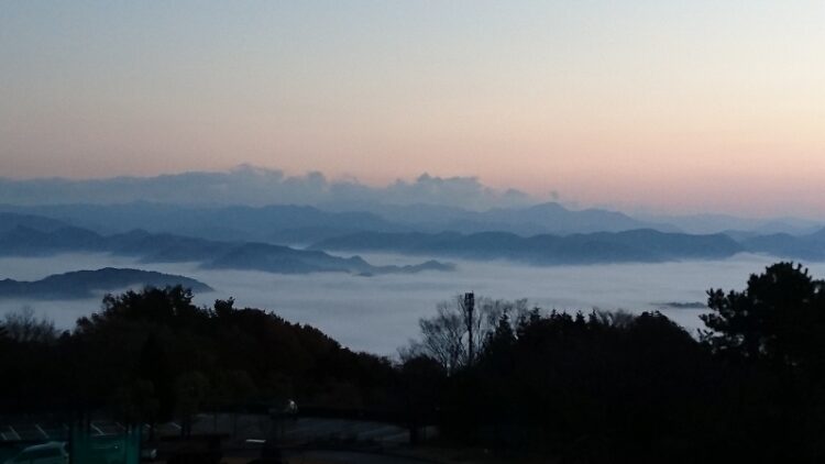 佐用町大撫山雲海