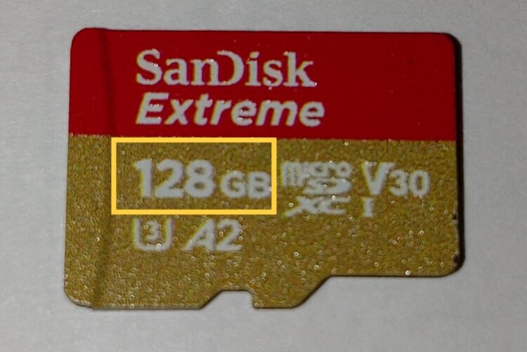 SanDisk Extreme microSDカード